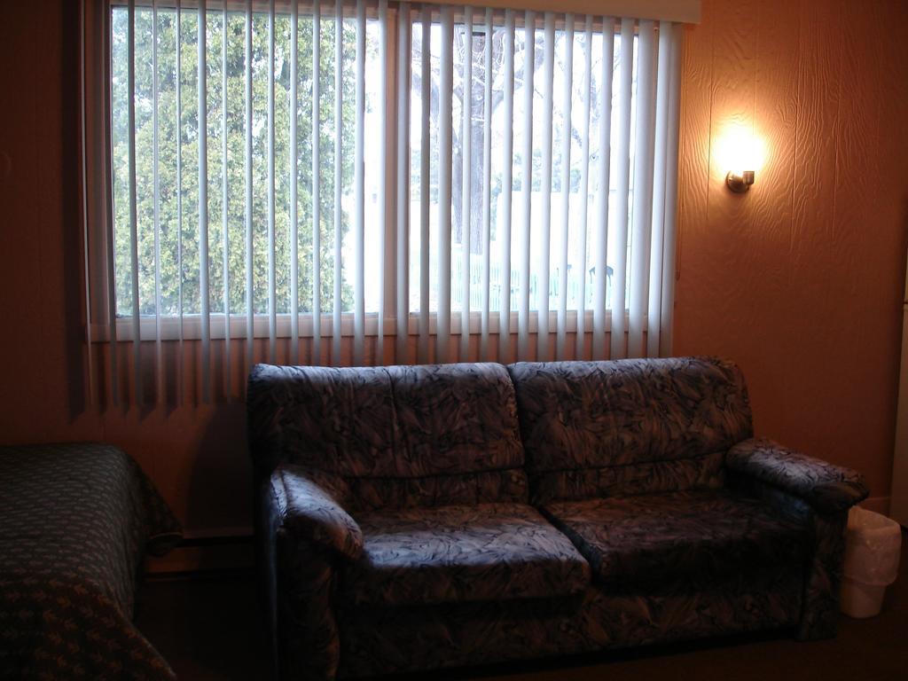 Motel Belair Rigaud Номер фото